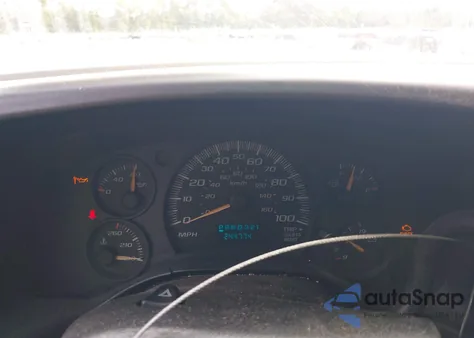 2005 Chevrolet Express z USA, uszkodzony, nr VIN 1GCGG25V751250640